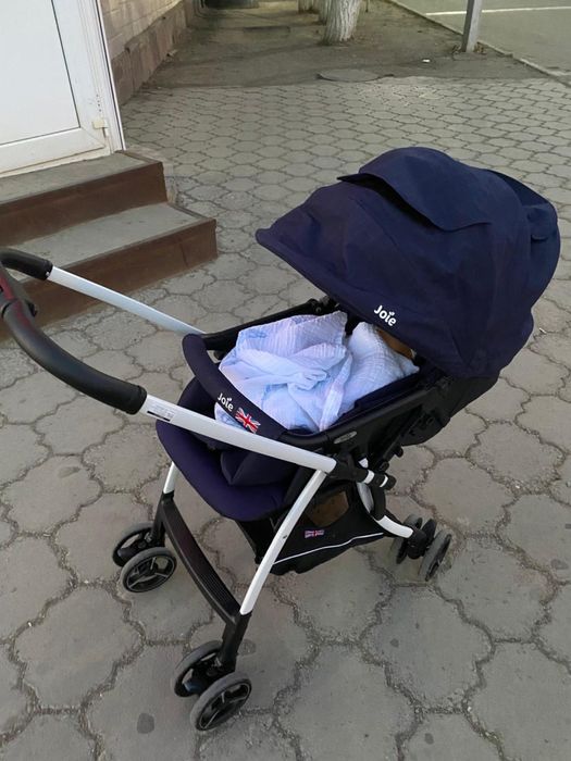 Коляска детская фирма Joie