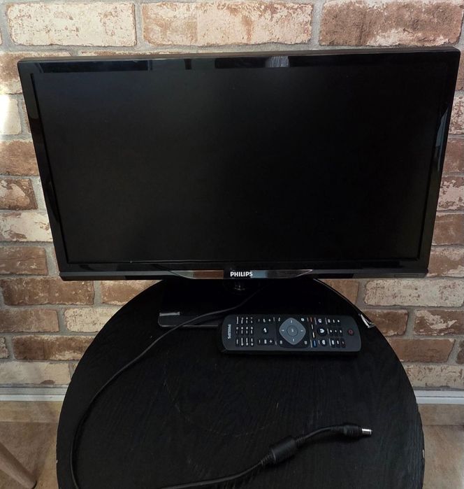 Телевизор Philips 22" на 12V