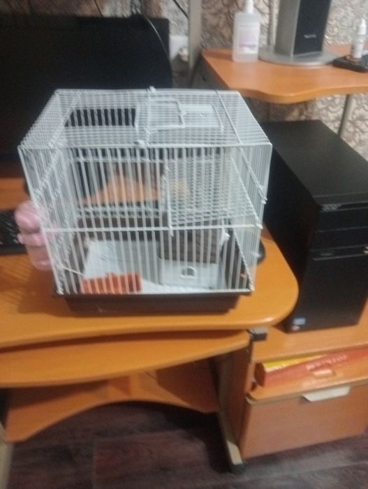 Продам клетку для хомяков