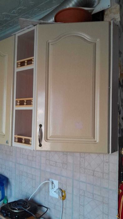 Отдам даром шкафы кухонные