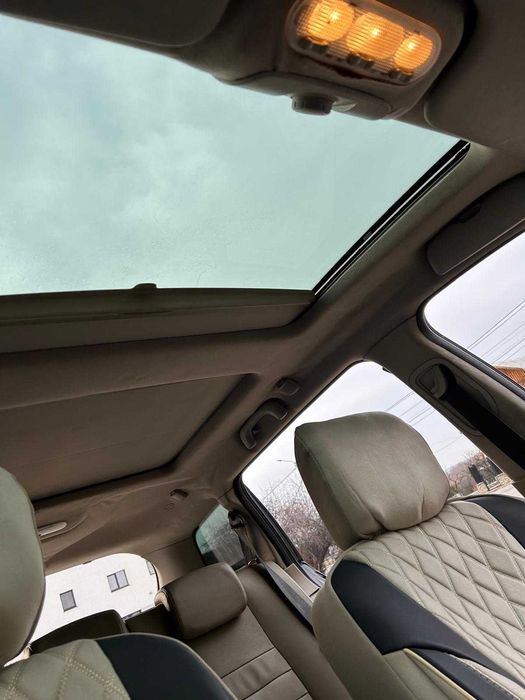 Vând Renault Megane 2 1.6 16v cu GPL din fabrică si Plafon Panoramic