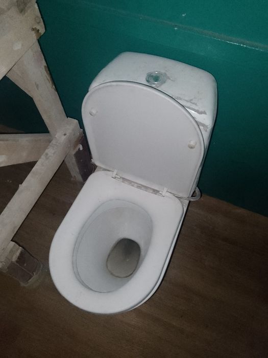 Унитаз за 5000 срочно