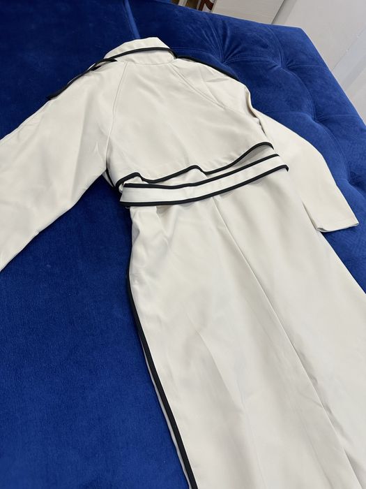 Продам плащ айвори