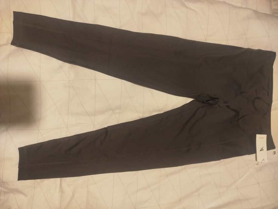 Клин с джоб за телефон