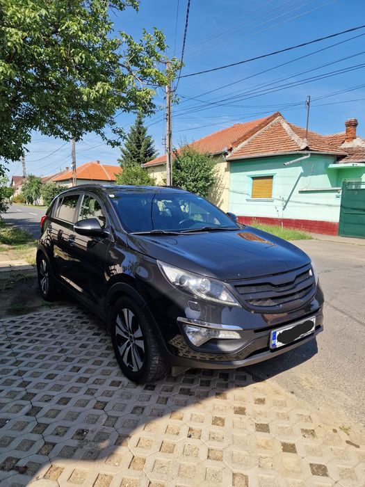 Vand Kia sportage 2011 2.0 tdi 136 cp cutie automata