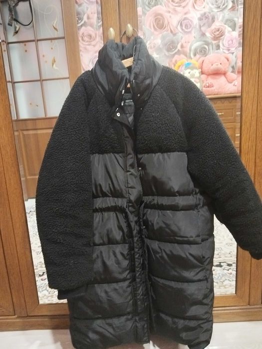 Продам зимние куртки