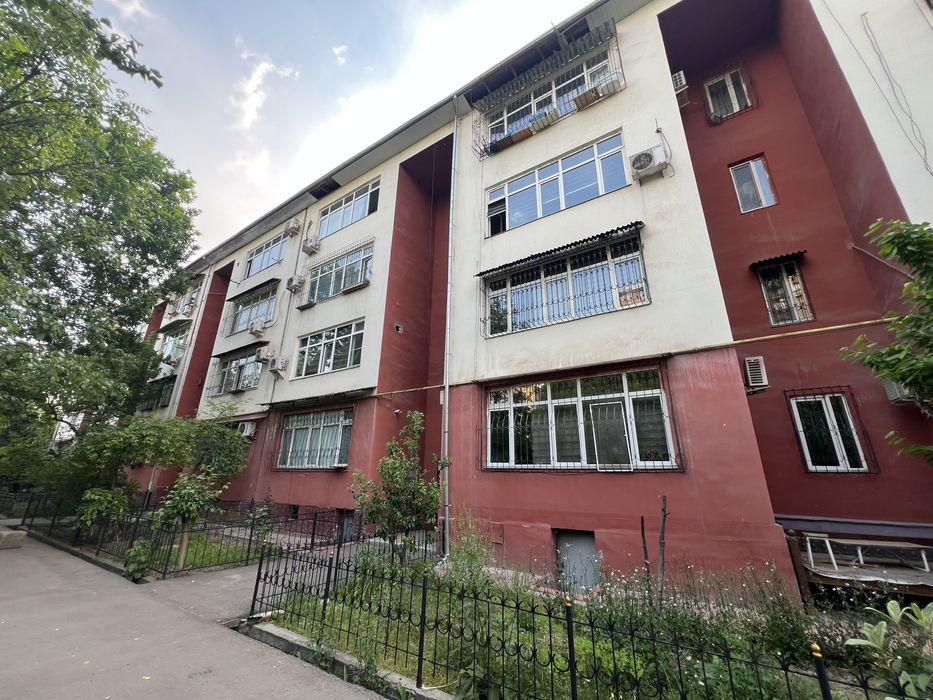 Каартира хумоюн 3/3/4,72 м2,цена 80000 у. Е
