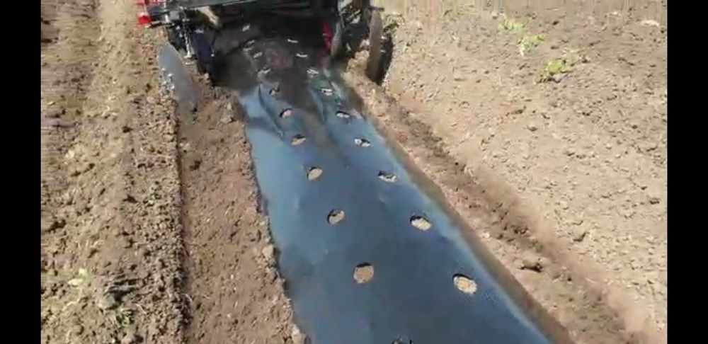 Грядообразователь, пленкоукладчик