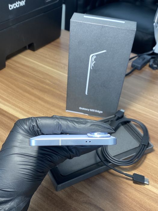 Samsung Galaxy S25 Edge• 512 GB • Icy Blue