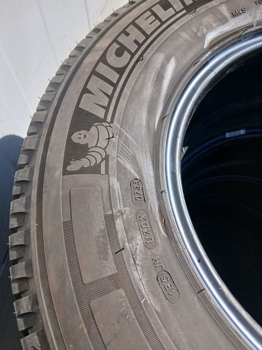 Cauciucuri  michelin  225 75 16 c