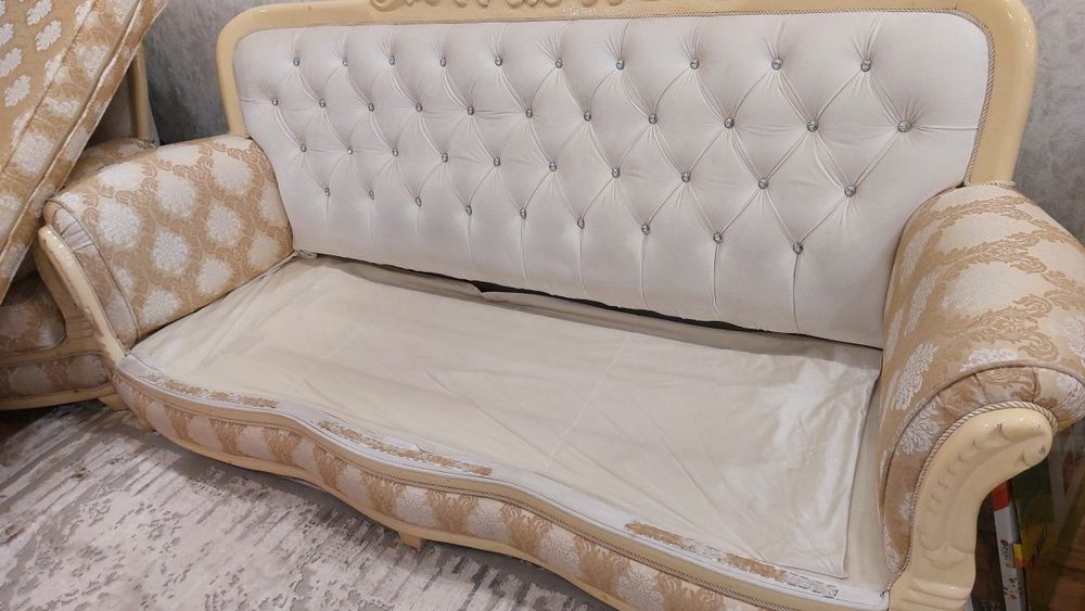 Диван с креслами