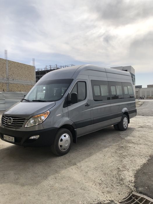 Microavtobus va avtobus xizmati sayohatlar uchun