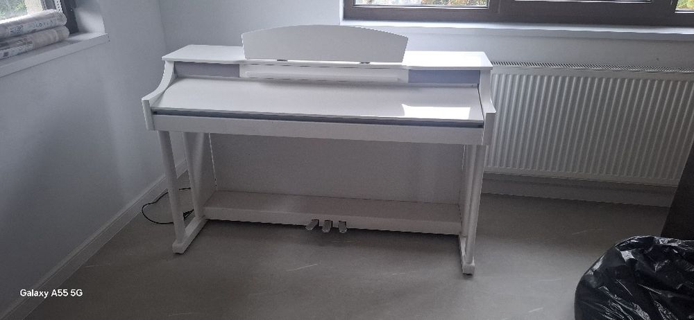 Pian/pianina stare foarte buna