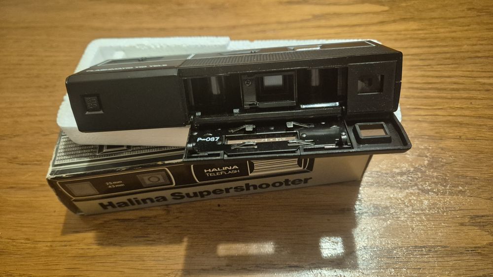 Camera foto Vintage Halina STB Flashmatic 110 Tele fab. Hong-Kong 1983