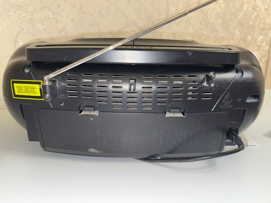 Магнитола SAMSUNG