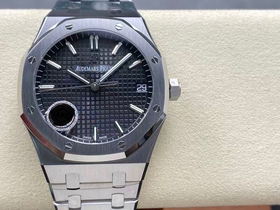 Часы AP Royal Oak 15500