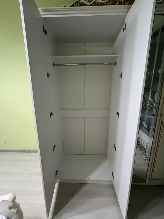 Спальный гарнитур в комплекте