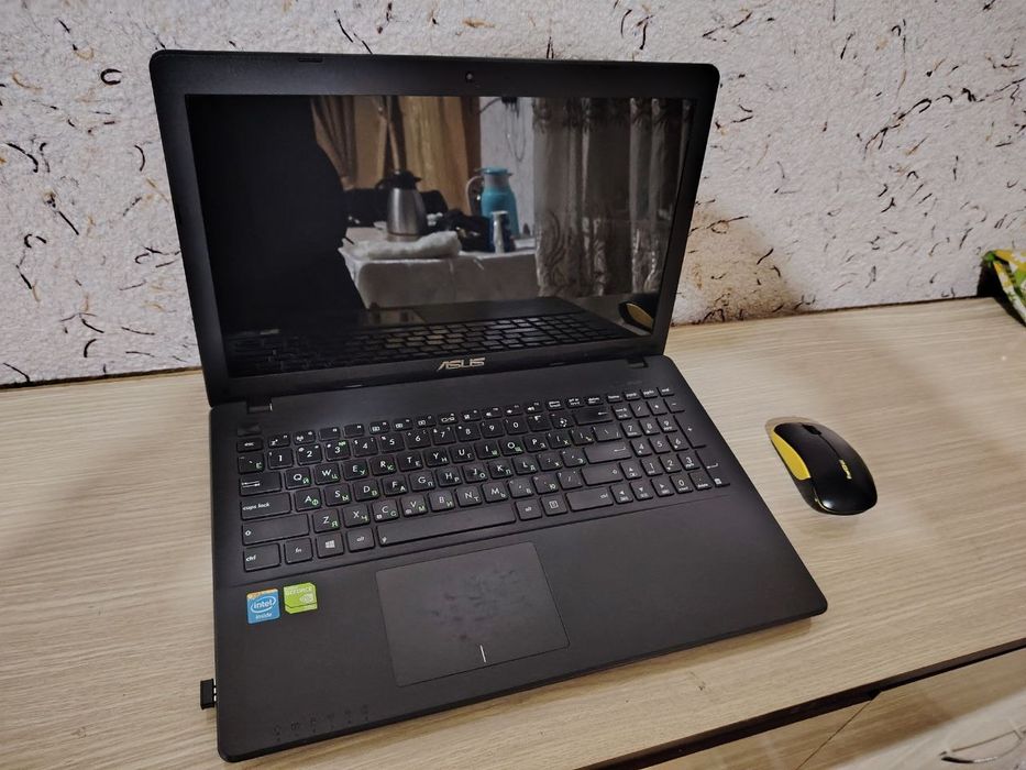 Asus X550C сотилади  110$.