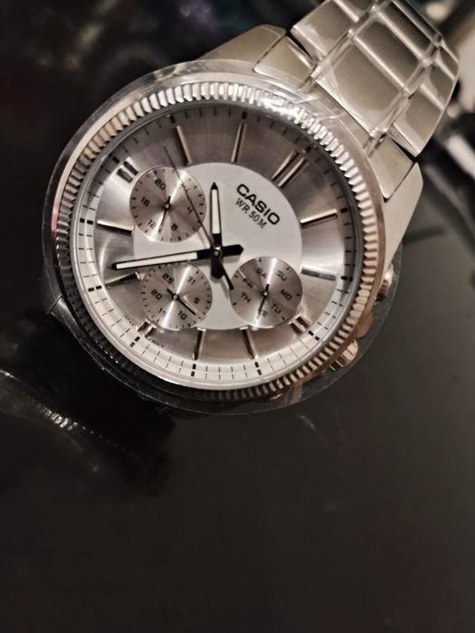 Продам наручные часы.НОВЫЕ.