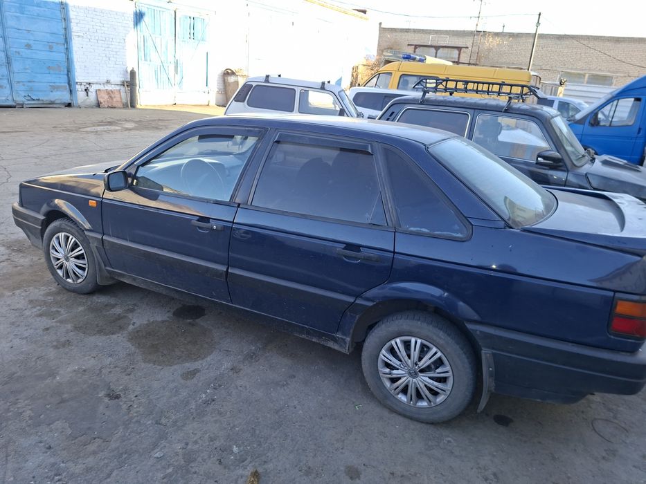 Продам Пасат Б3 1993 г.в. 1.8. Моно. Бензин . Газ.