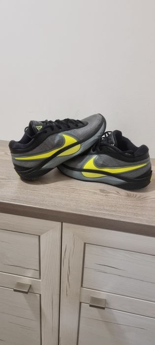 Оригинални NIKE  44 номер 28 см стелка