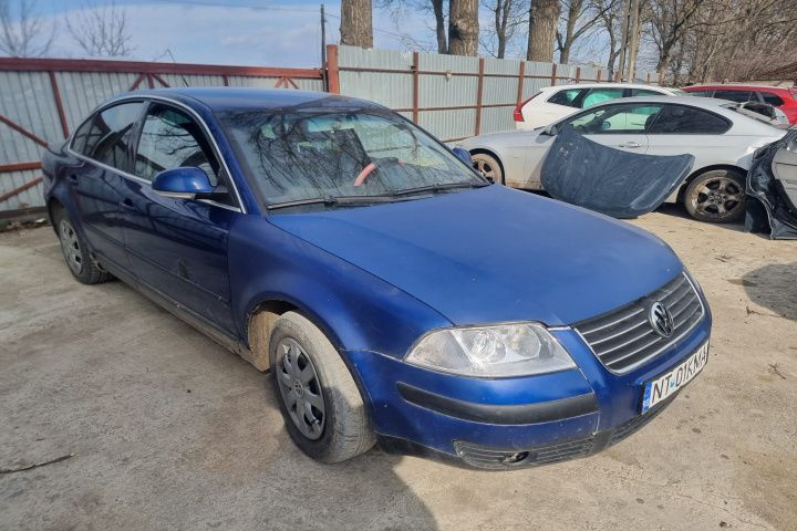 Dezmembrez VW Passat B5.5 motor 1.9 TDI AVF injector bloc lumini macara geam cutie a4 b6 dezmembrari
