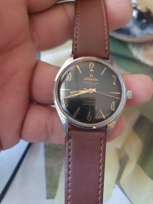 Vând ceas vechi în stare de funcționare Atlantic