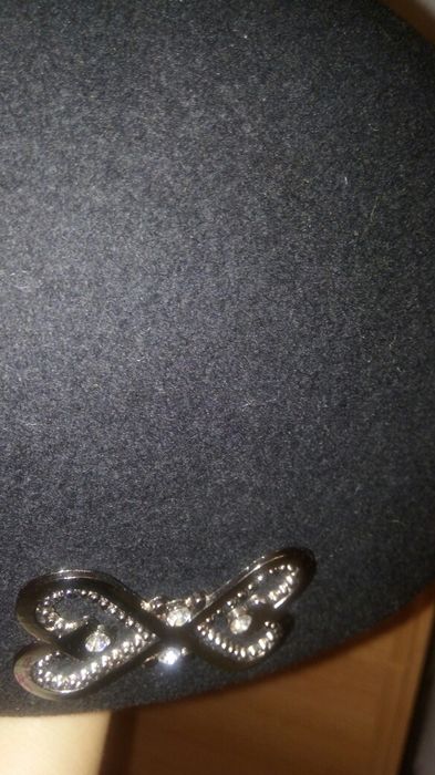 Продаем Женская фетровая шапка