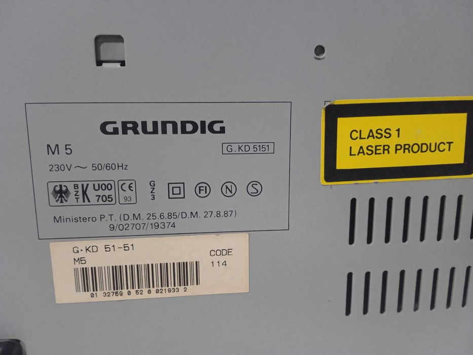 Музыкальный центр М5 Грюндик Германия