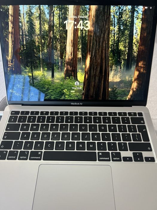 Latop Apple MacBookAir 13 inch