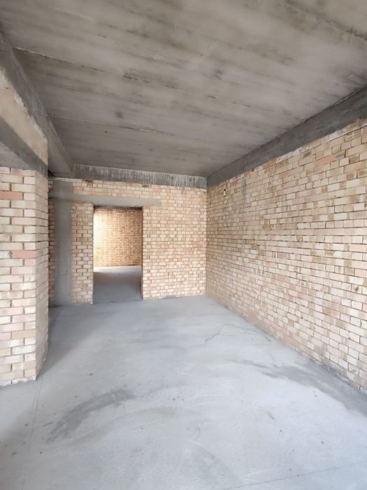 Коттедж 2,2 соток,2 этажа,6 комнат+холл+кухня,3сан.узла,коробка,Кибрай