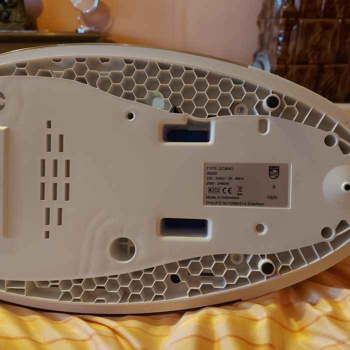 Vînd statie fier călcat Philips