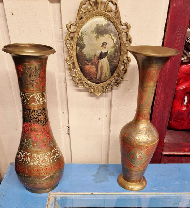 Вазы металлические