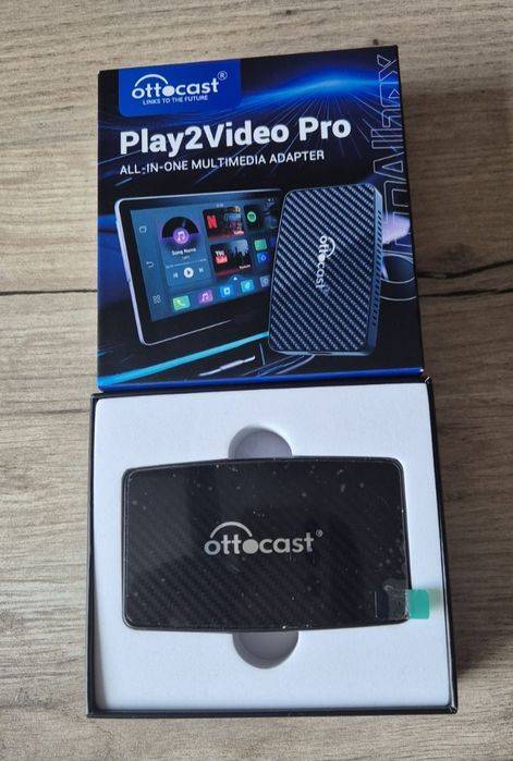 Безжичен адаптер Ottocast Play2Video Pro