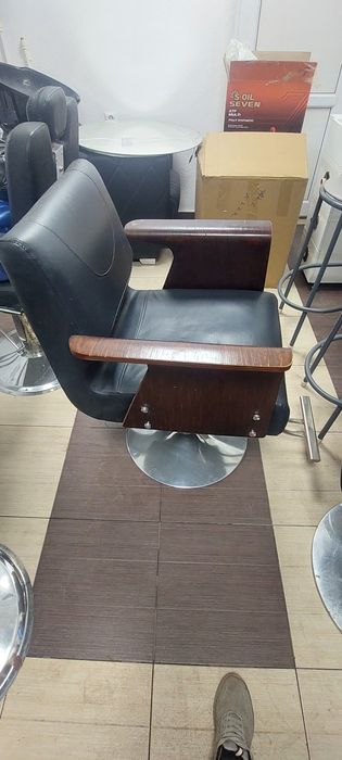 Кресло парикмахерская