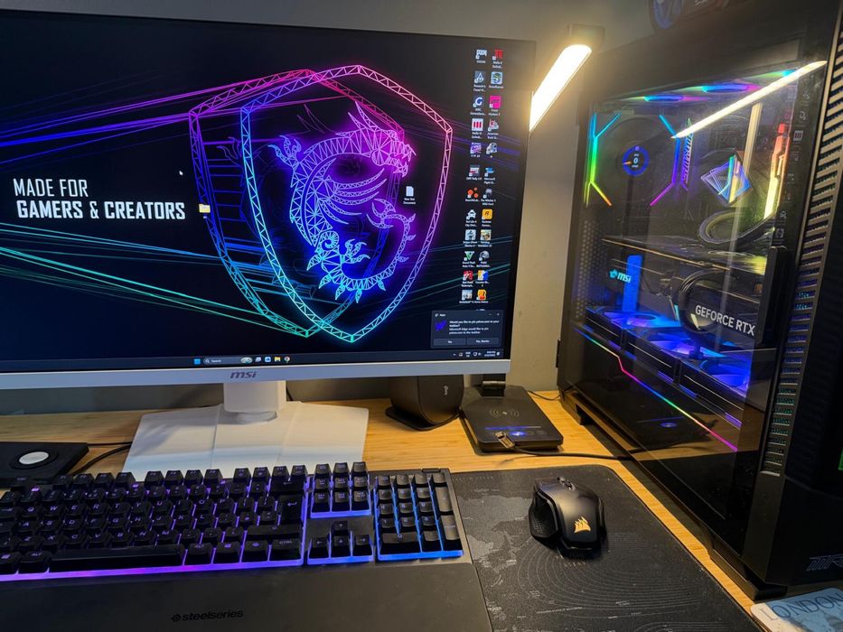 Setup gaming, Pc High End, 7950X3D, 4090 Gaming X Trio