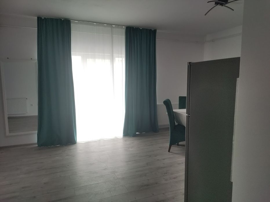 Vând apartamente,zona Uzina de apă!