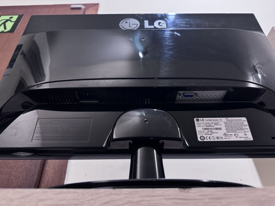 Монитор LG Flatron