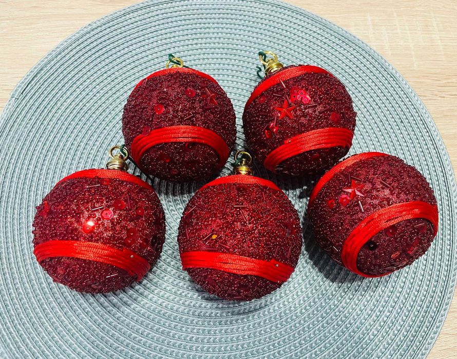Globuri pt bradul de Crăciun