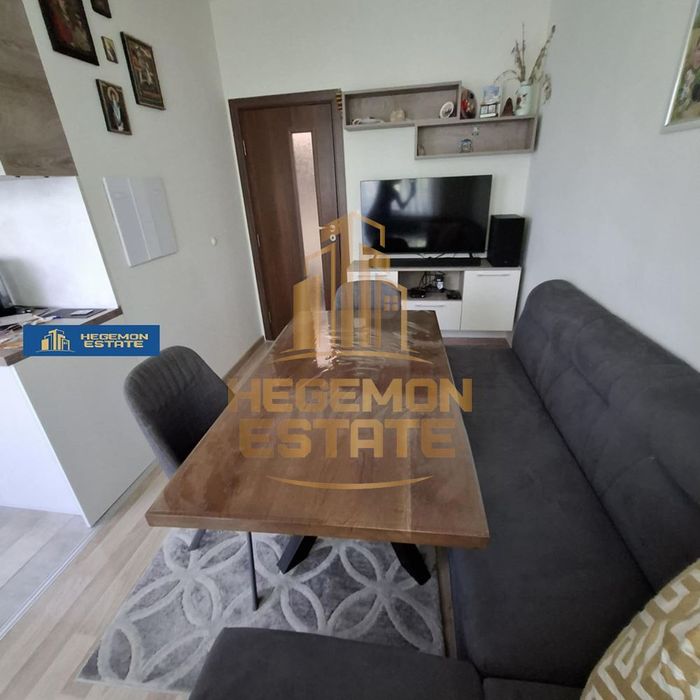 Продава се Тристаен апартамент в Варна, Възраждане 1 - 71 кв.м за 2423 €/кв.м - Снимка #10