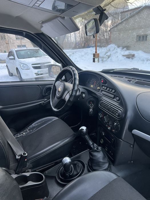 Продам шевроле ниву