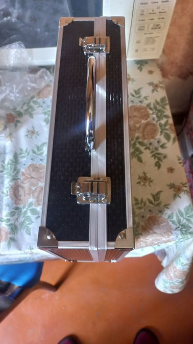 Продам Кейс , дипломат , футляр