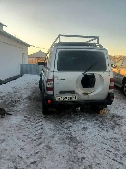 УАЗ патриот сатылады.