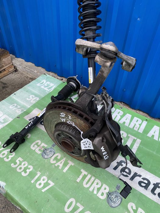 Etrier stânga față Mercedes W213 2.0 cdi 2017