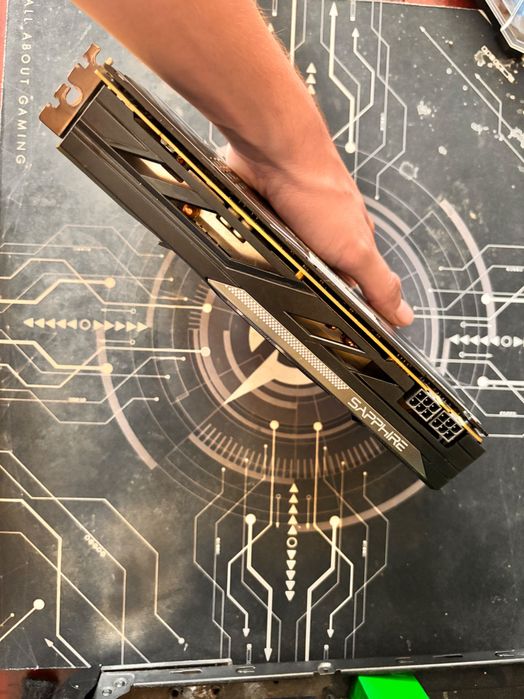 AMD Radeon R9 380 4GB