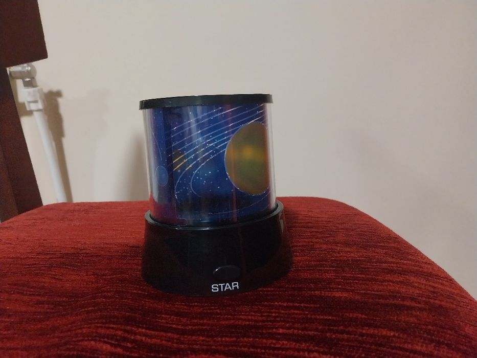 светеща въртяща лампа