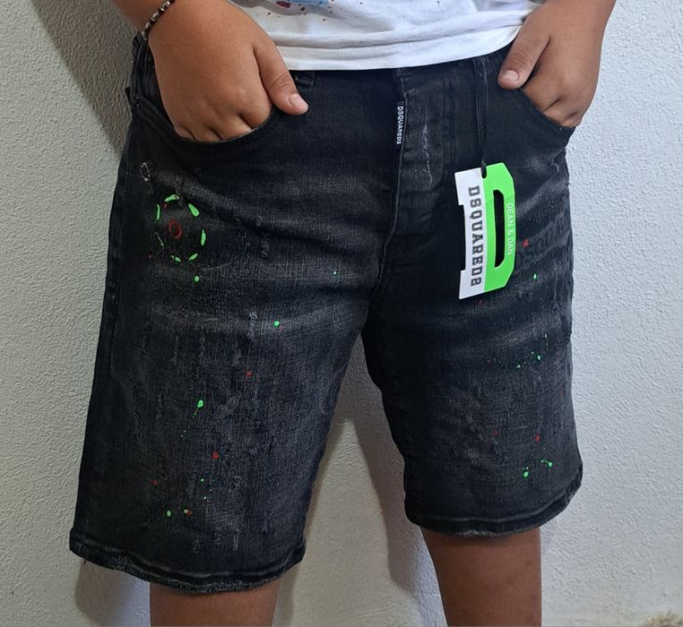 Pantaloni scurți Dsquared2(adolescenți sau adulți cu o siluetă suplă )