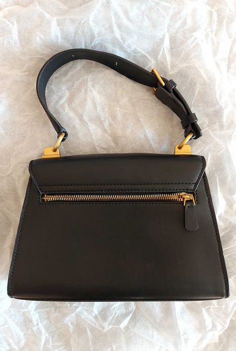 Чанта Guess новa