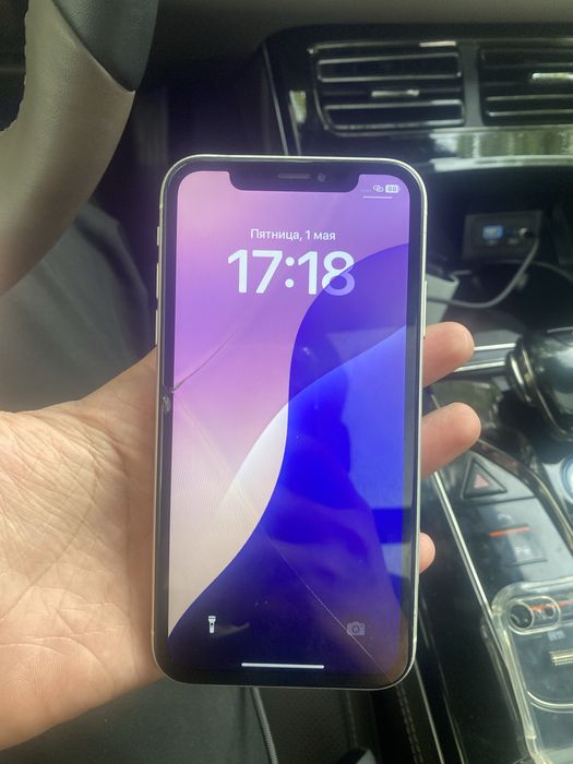 Iphone XR, 128/80%
