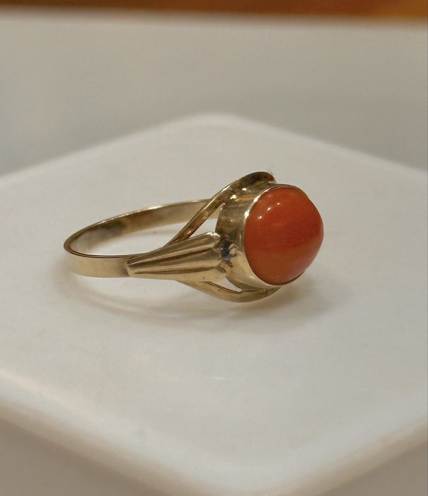 Златни и сребърни пръстени